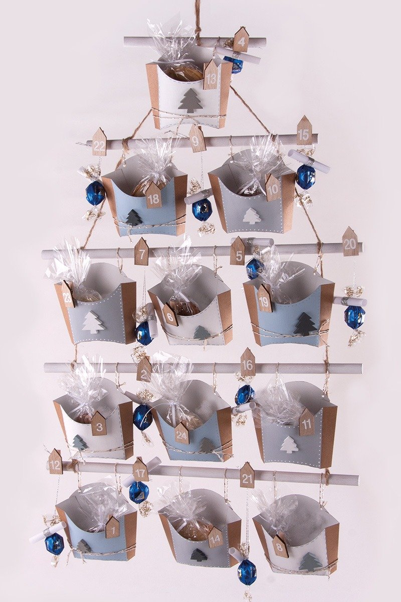 Adventskalender mit Papp-Schütten