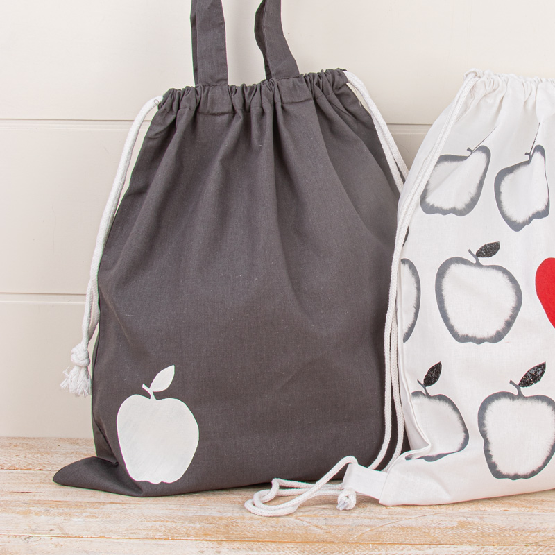 Cotton bag with a white apple
