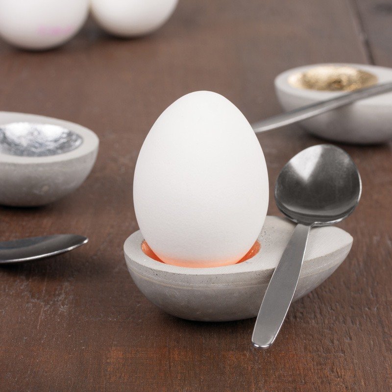 Creative-cement Magnetic egg cups out of cement