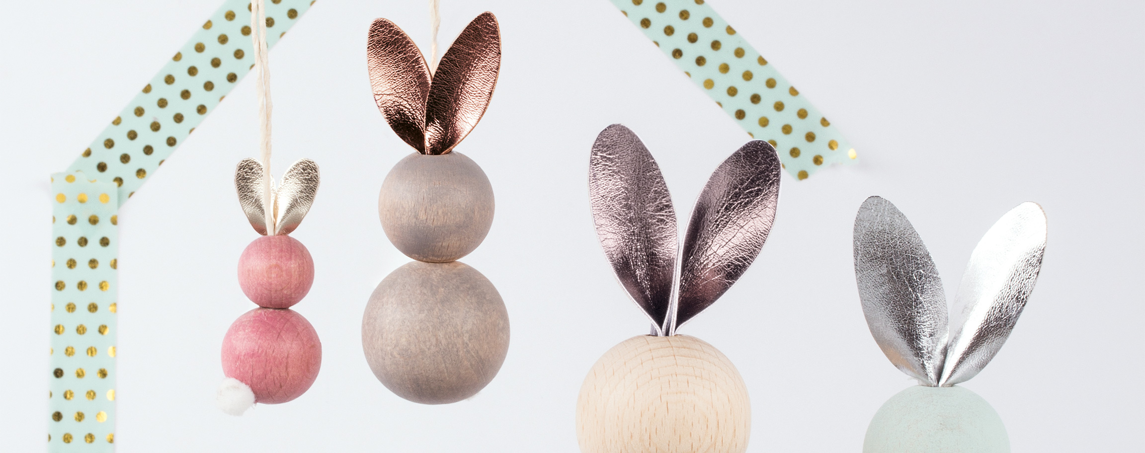 Wooden bunny turquoise