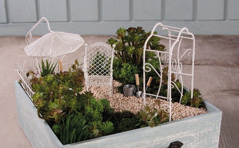 Holzschublade mit Minigarten