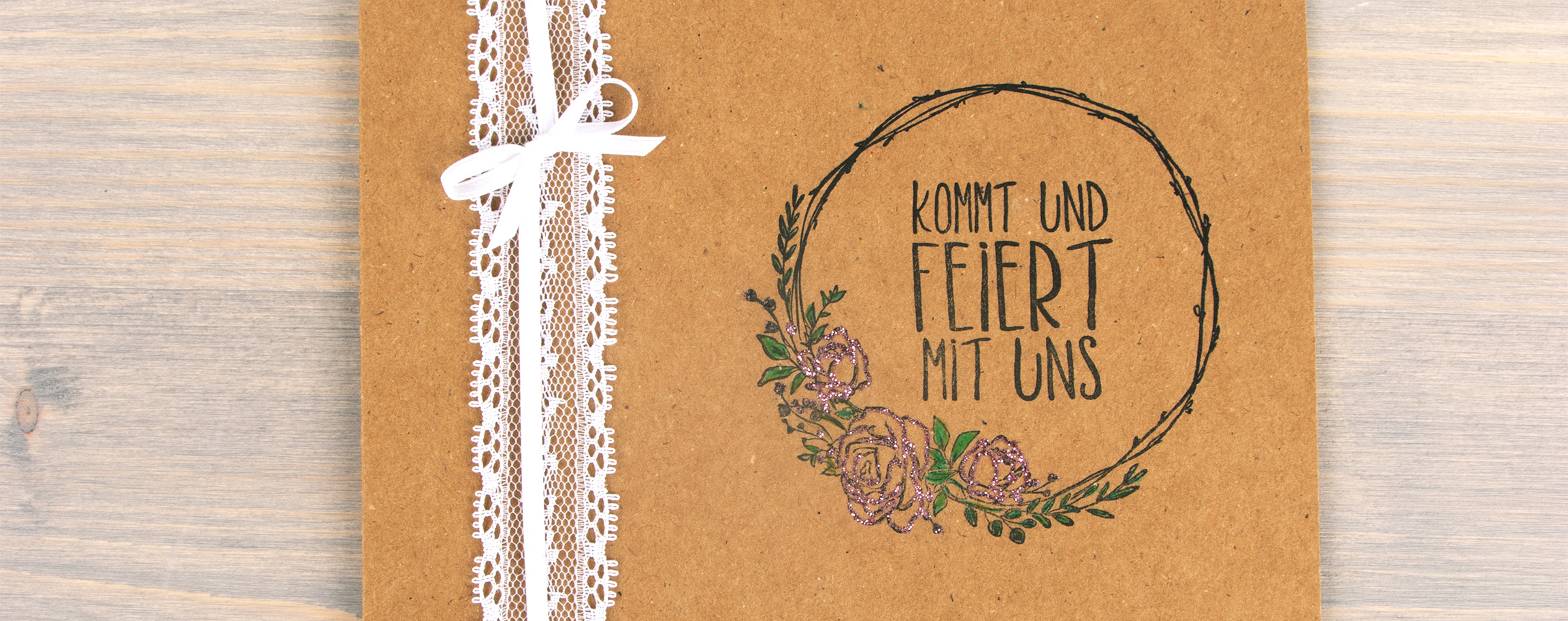 Carte „Kommt und feiert mit uns“