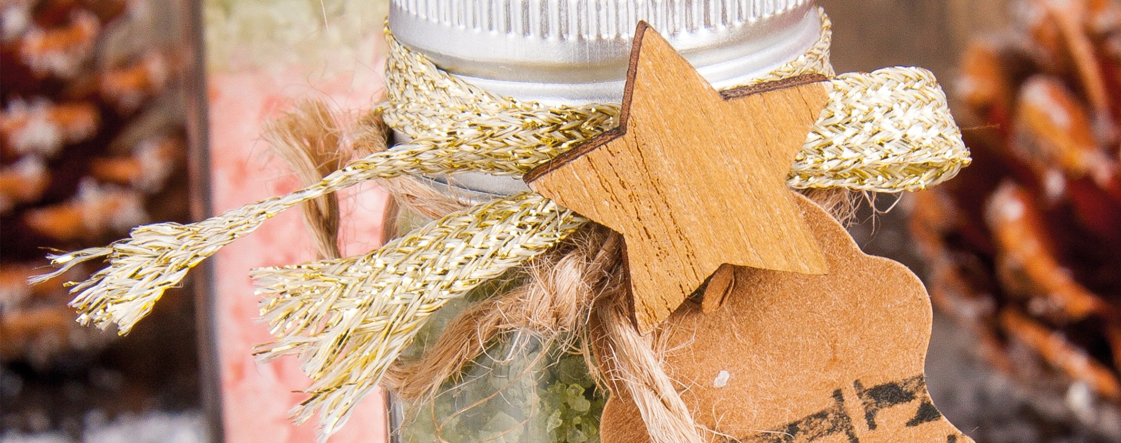 Tiny green bath salt