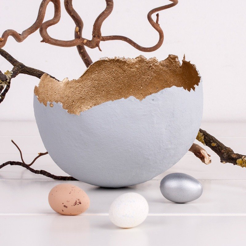 Modellierte Oster-Schale