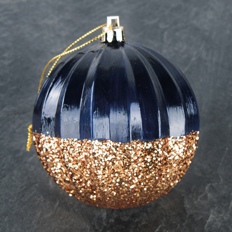Christmas bauble „Svea“ Blue glimmer